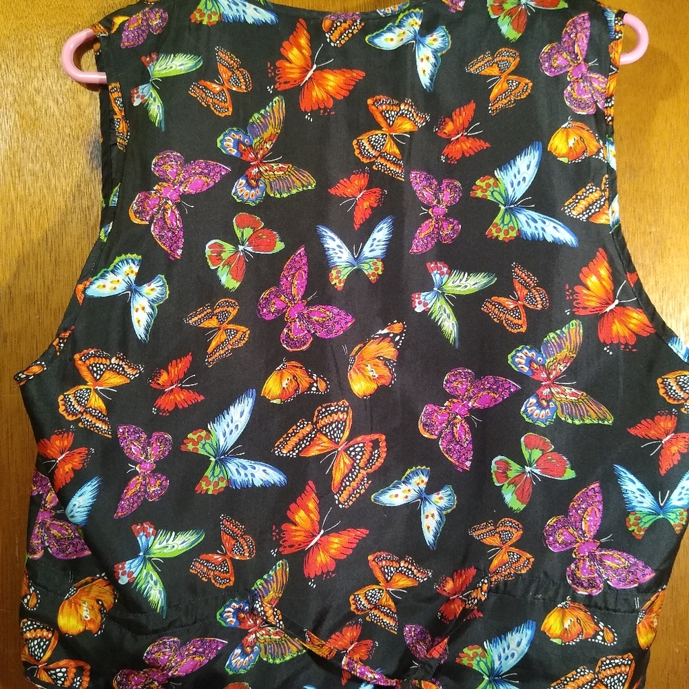 Vest - Picture 2 of 3